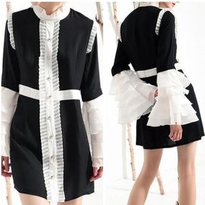 Marigold Shadows Purītsu Ruffle Collar Dress